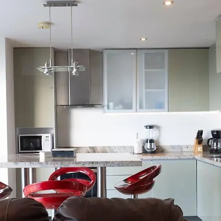 Apartment Modern Beachfront *